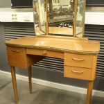 807 8359 DRESSING TABLE